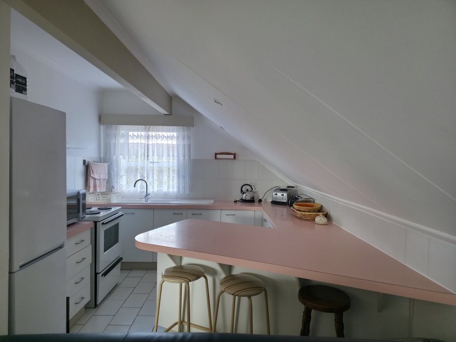 5 Bedroom Property for Sale in Wavecrest Eastern Cape